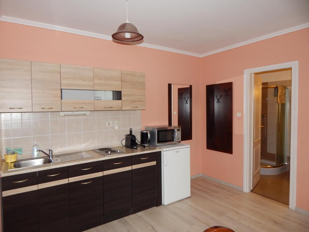 Voelgy Apartman Eger Exterior photo