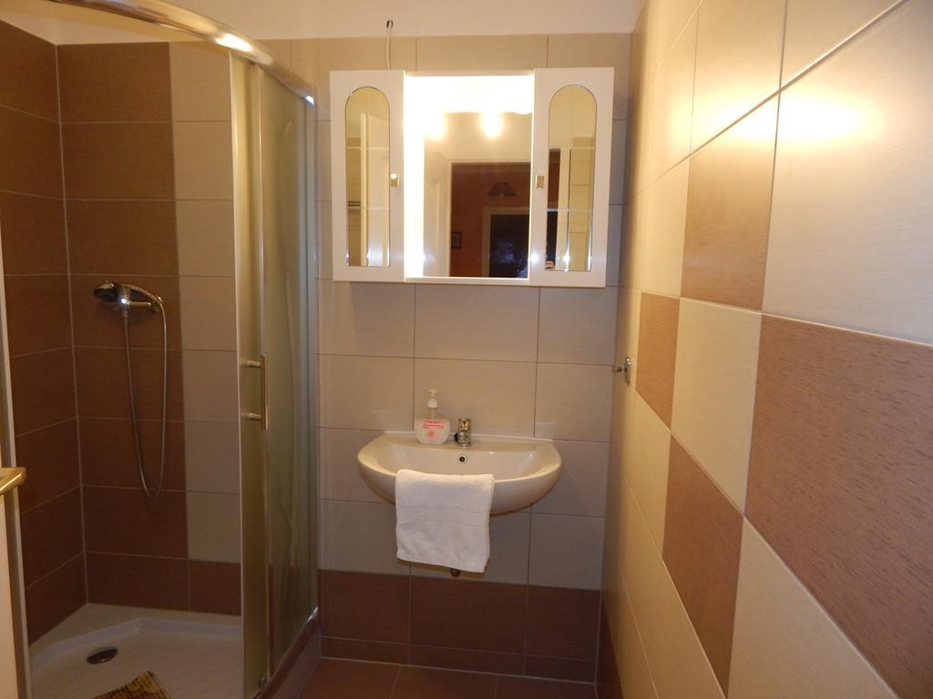 Voelgy Apartman Eger Exterior photo